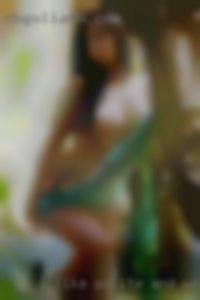 I like polite and well-educated free fuck men.